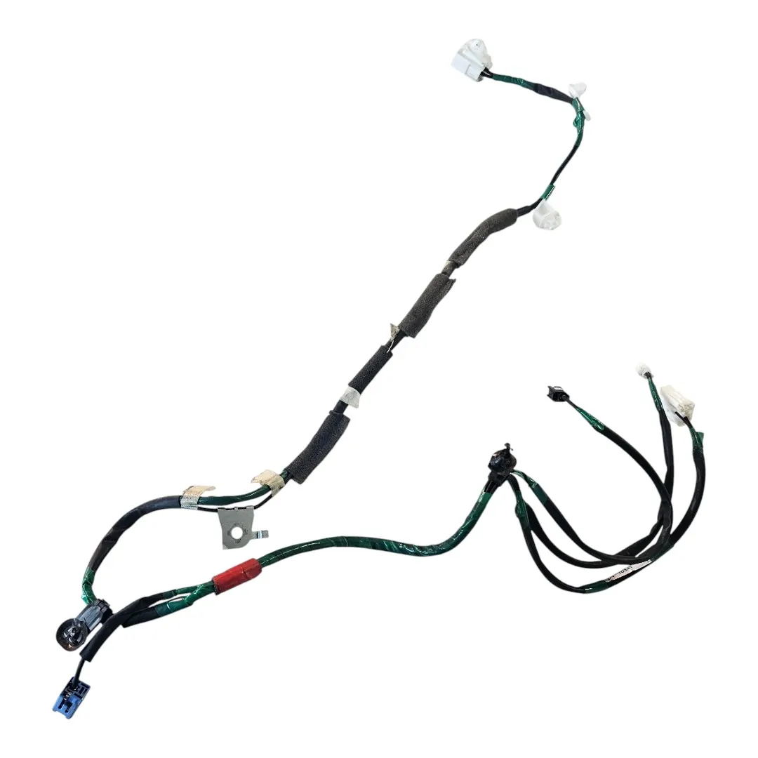 Chicote luz cortesia teto Hilux GR 2.8 177cv 2019