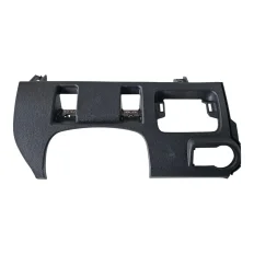 Moldura inferior do painel S10 2.8 2023 High Country