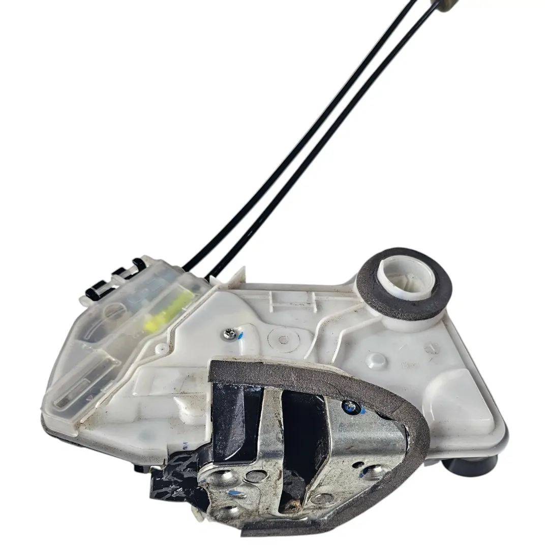 Fechadura da porta dianteira direita Hilux SW4 2.8 177cv 2020