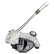 Fechadura da porta dianteira direita Hilux SW4 2.8 177cv 2020
