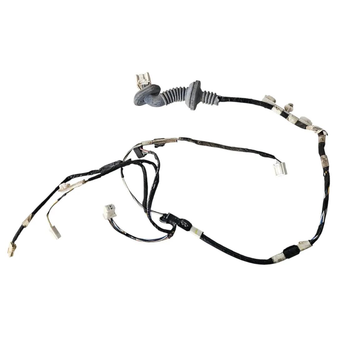 Chicote da porta traseira esquerda Hilux SW4 2.8 177cv 2020