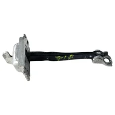 Limitador da porta traseira esquerda Hilux SW4 2.8 177cv 2020