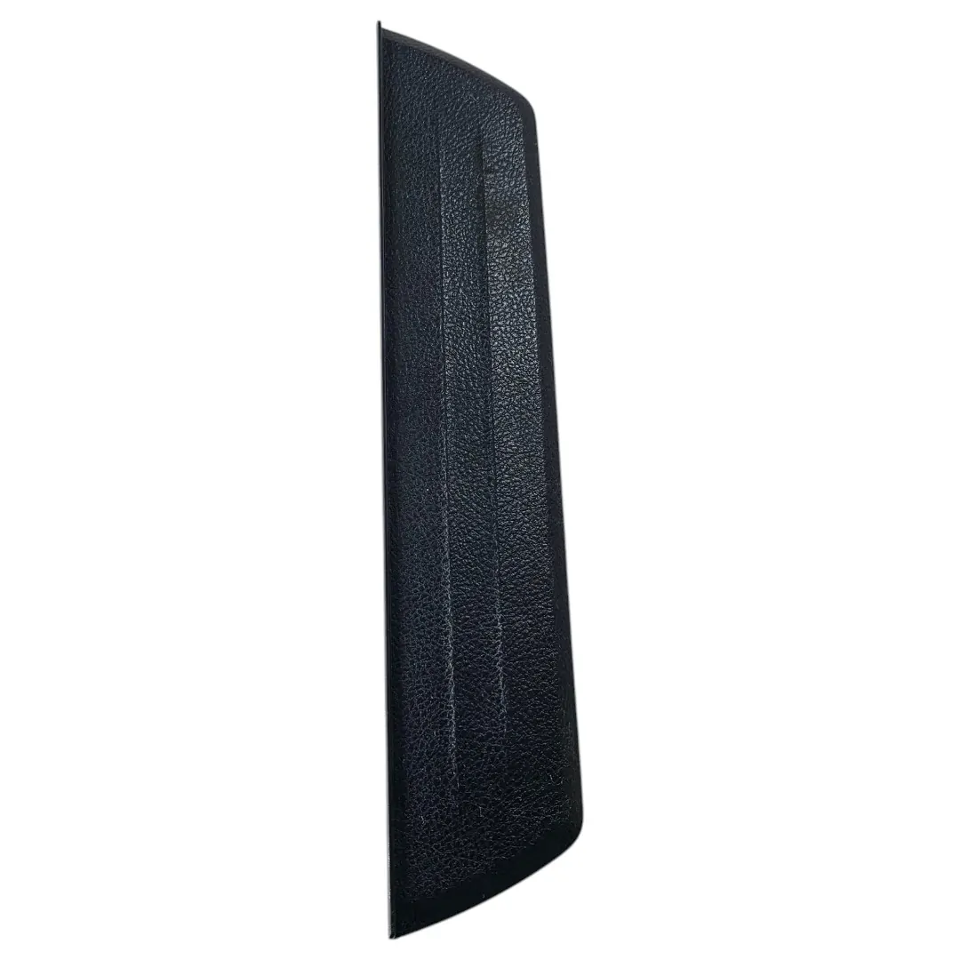 Soleira da porta traseira esquerda com detalhe Hilux SW4 2.8 177cv 2020