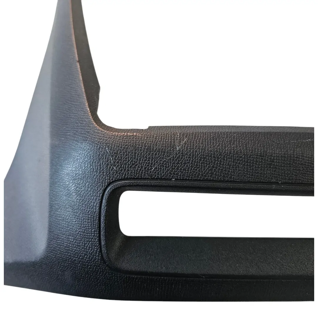 Moldura inferior painel central com detalhes S10 2.8 200cv 2024 LTZ
