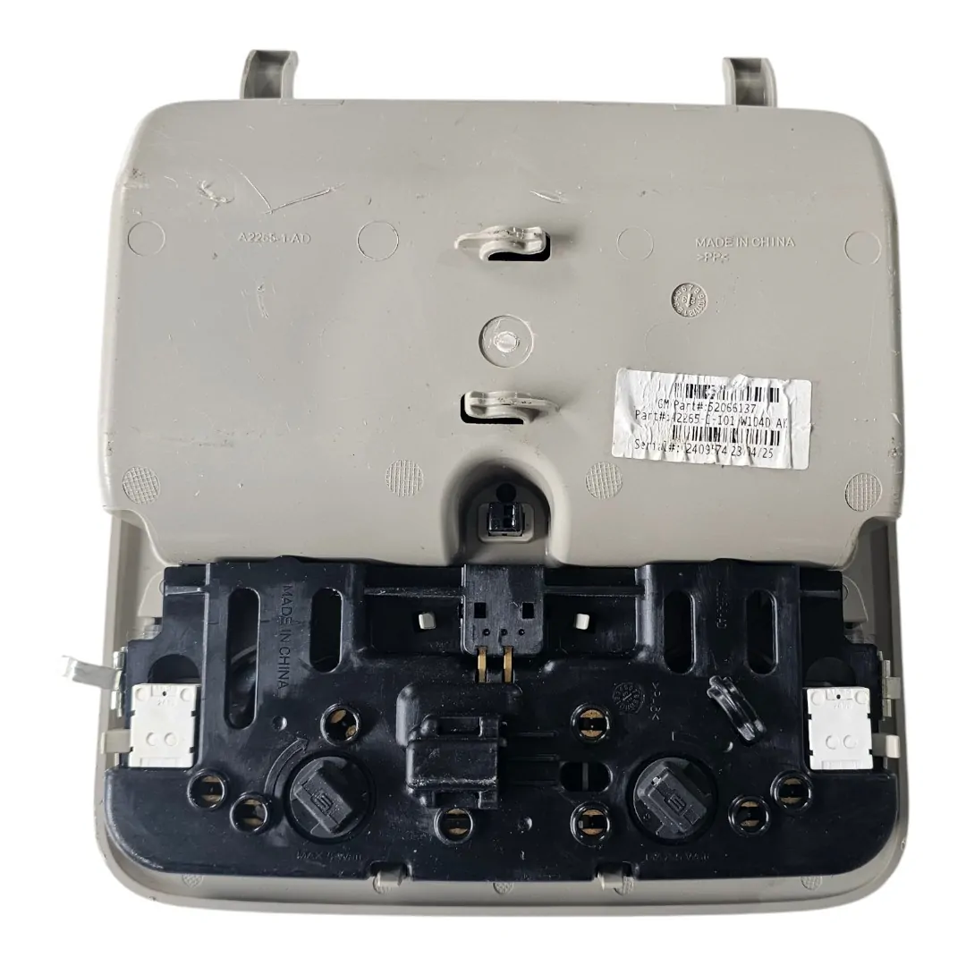 Luz de teto porta óculos com detalhes S10 2.8 200cv 2024 LTZ