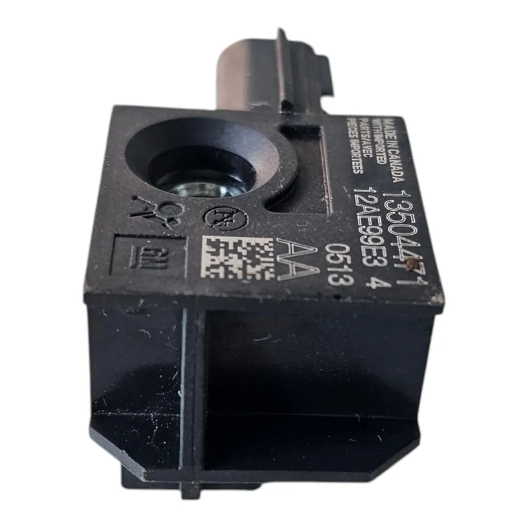 Sensor de impacto do airbag traseiro direito S10 2.8 200cv 2024 LTZ