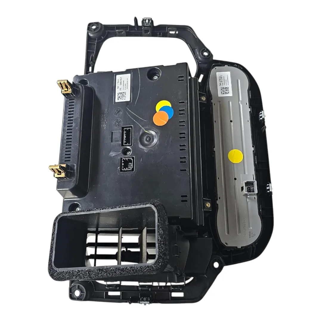 Multimidia com comandos AC S10 2.8 200cv 2024 LTZ