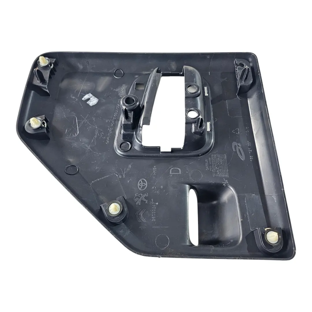 Moldura maçaneta lateral traseira direita com detalhes Jumpy Expert 1.6 2021