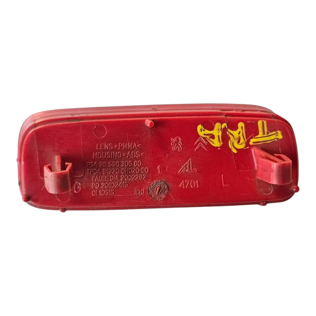 Refletor parachoque esquerdo Jumpy Expert 1.6 2021
