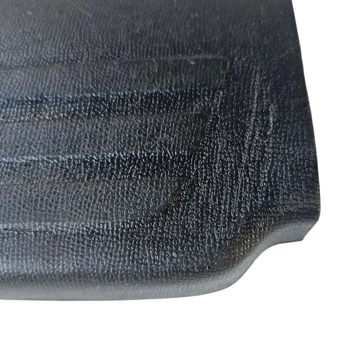 Soleira da porta traseira direita com detalhes S10 2015 2.8 200cv LS Manual