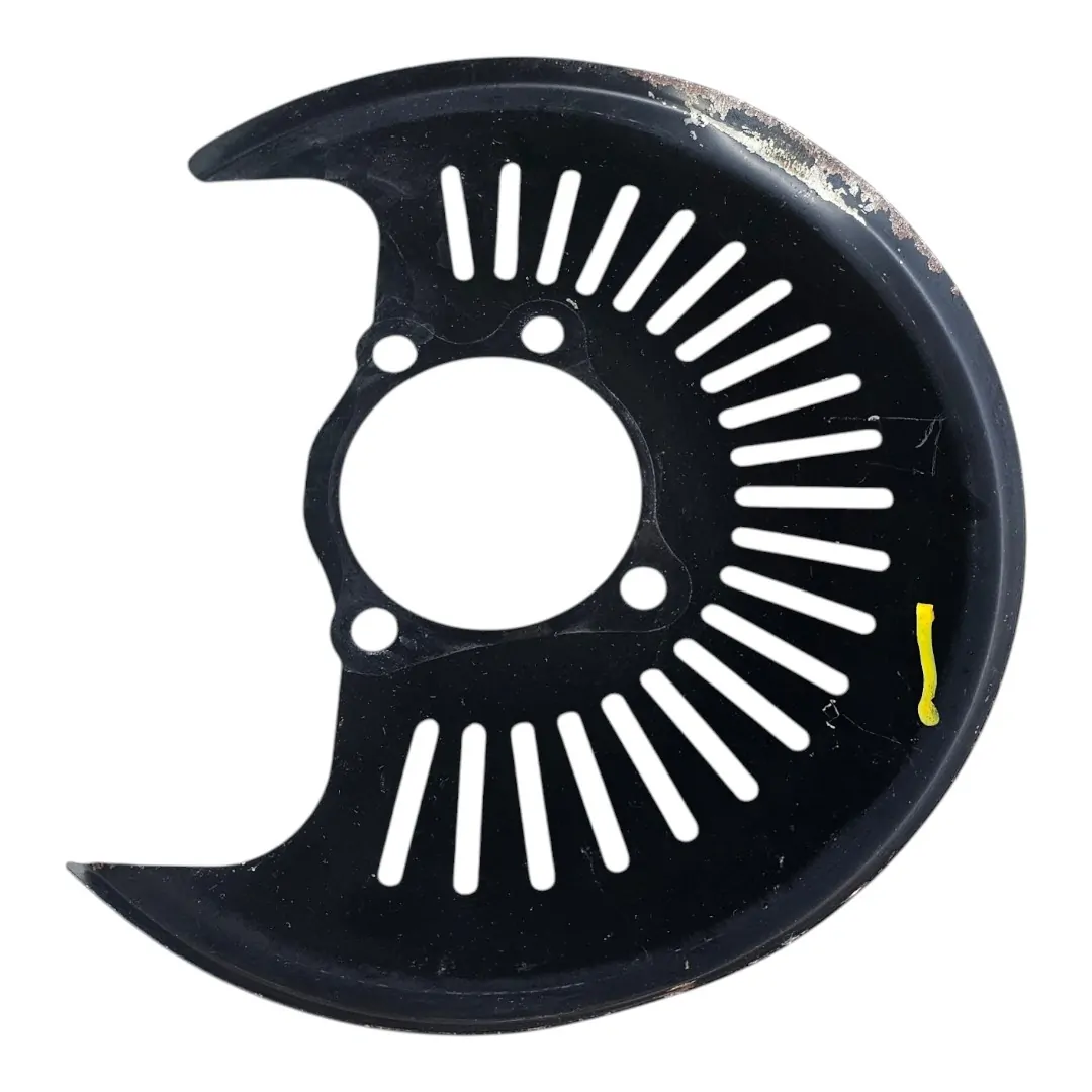 Defletor disco de freio direito com detalhes S10 2015 2.8 200cv LS Manual