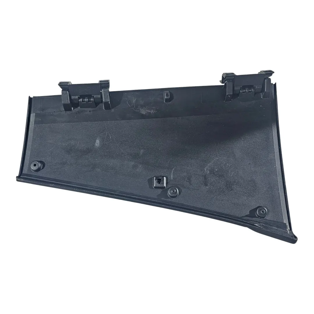 Tampa painel direita com detalhes Iveco Daily 3.0 2024