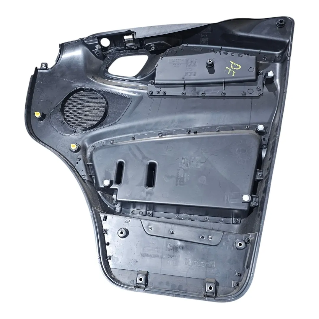 Forro porta esquerda c/ detalhe Iveco Daily 3.0 2024