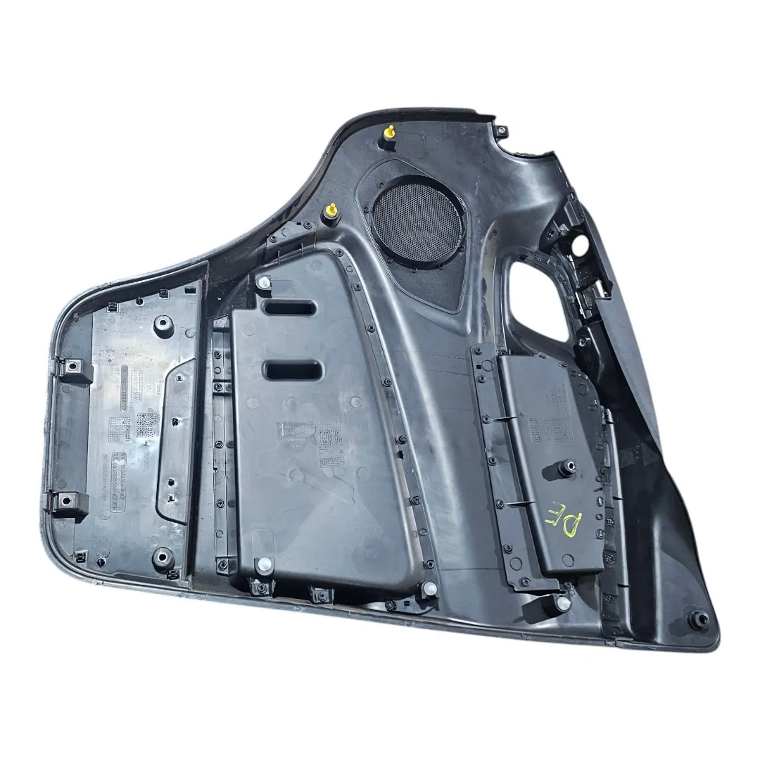 Forro porta esquerda c/ detalhe Iveco Daily 3.0 2024