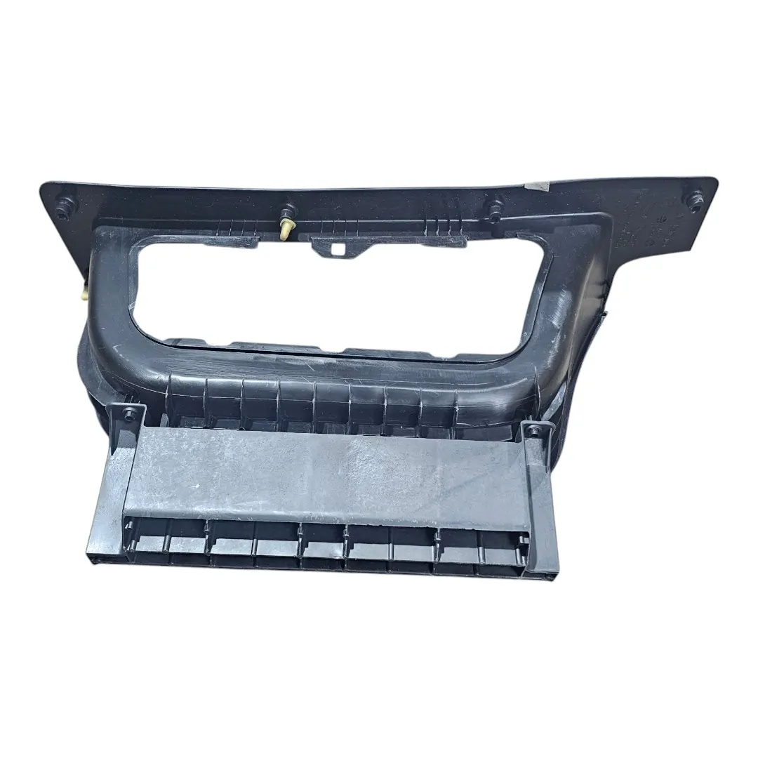 Degrau lateral esquerdo Iveco Daily 3.0 2024