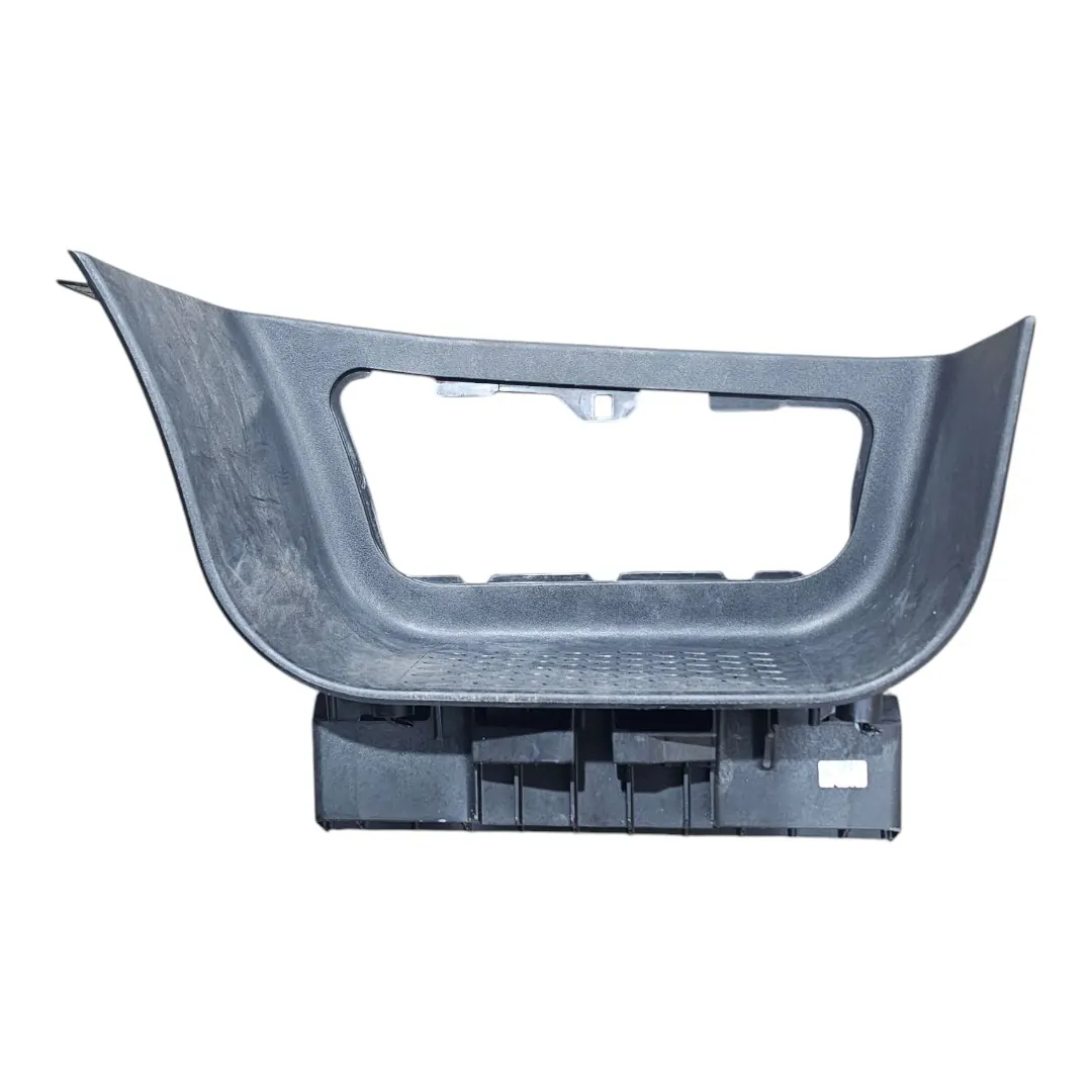 Degrau lateral esquerdo Iveco Daily 3.0 2024