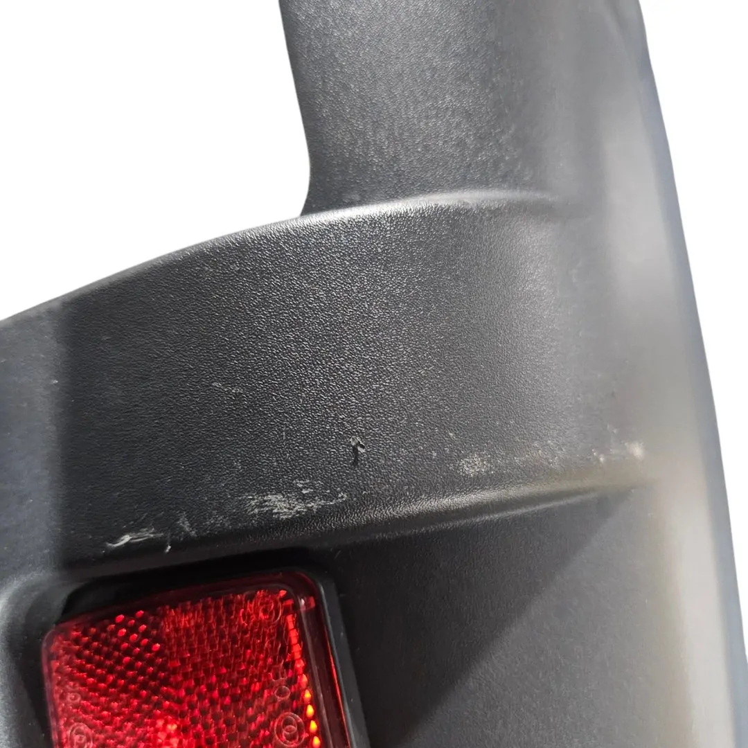 Ponteira traseira direita com detalhe Iveco Daily 3.0 2024