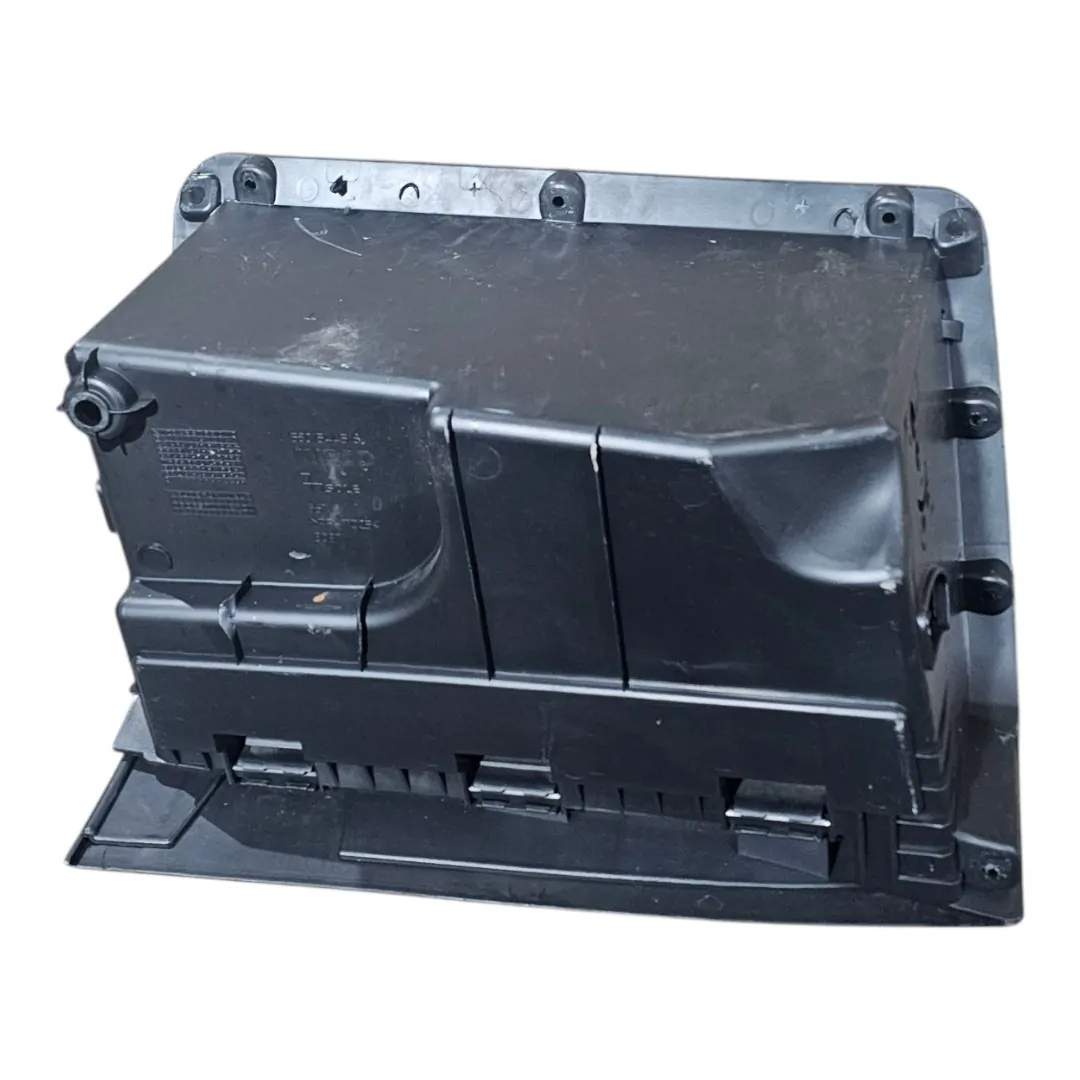 Porta luvas com detalhe Iveco Daily 3.0 2024