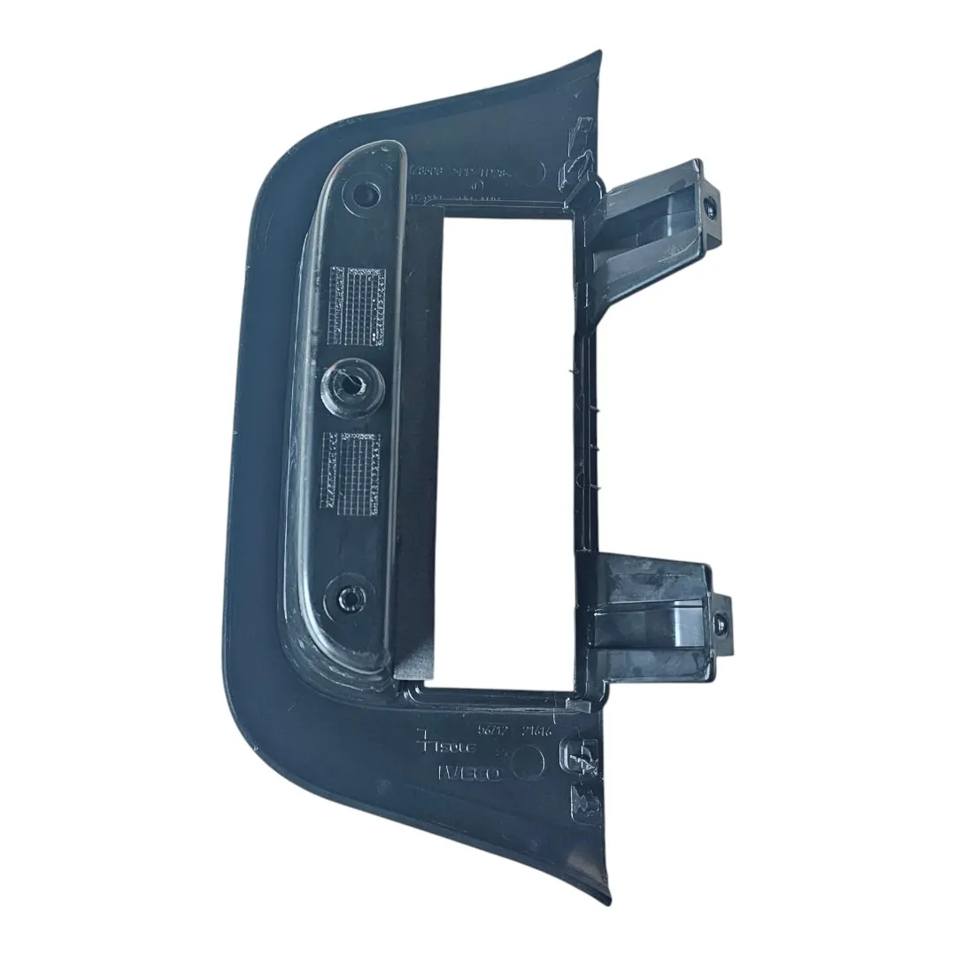 Moldura rádio Iveco Daily 3.0 2024