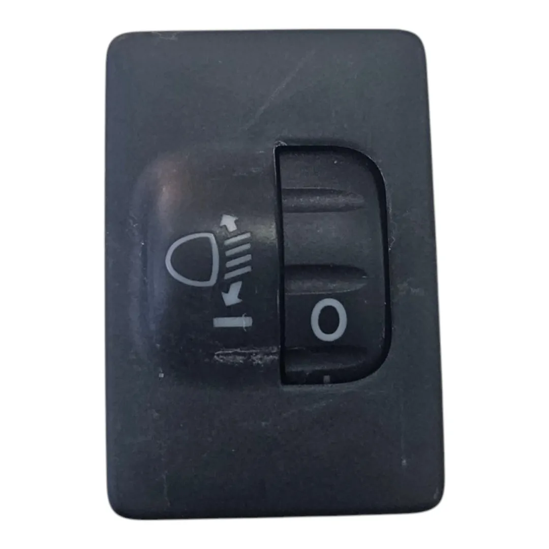 Botão regulagem do farol HILUX 2.8 2025 Manual