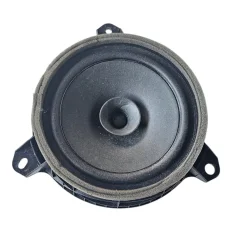 Alto falante dianteiro esquerdo HILUX 2.8 2025 Manual