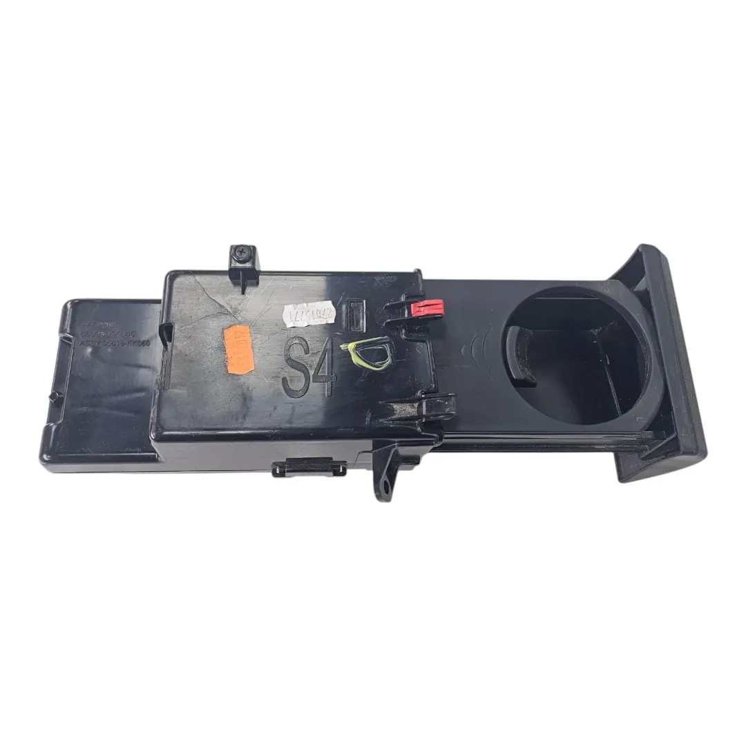 Porta copos painel direito HILUX 2.8 2025 Manual