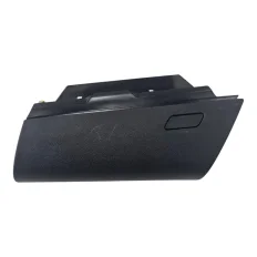 Porta objetos painel com detalhe HILUX 2.8 2025 Manual