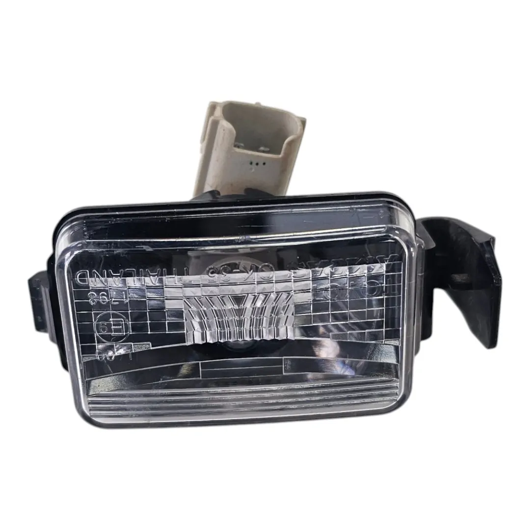 Luz de placa HILUX 2.8 2025 Manual
