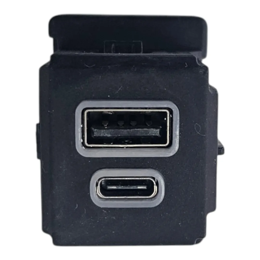 Tomada entrada USB Toro Ranch 2.0 2022