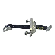 Limitador da porta traseira direita Hilux 2.8 2024 Manual 0km