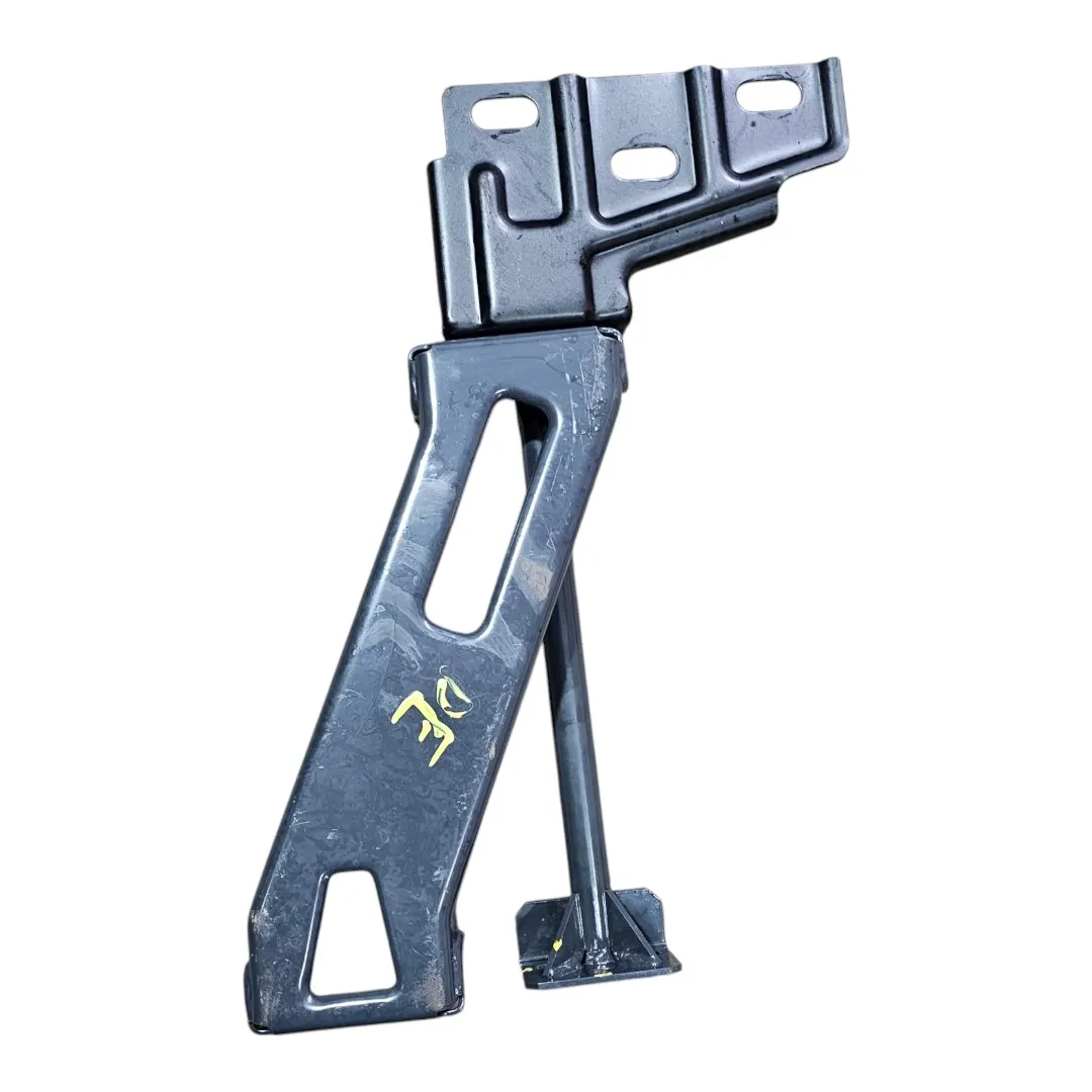 Suporte parachoque dianteiro esquerdo Iveco Daily 3.0 2024