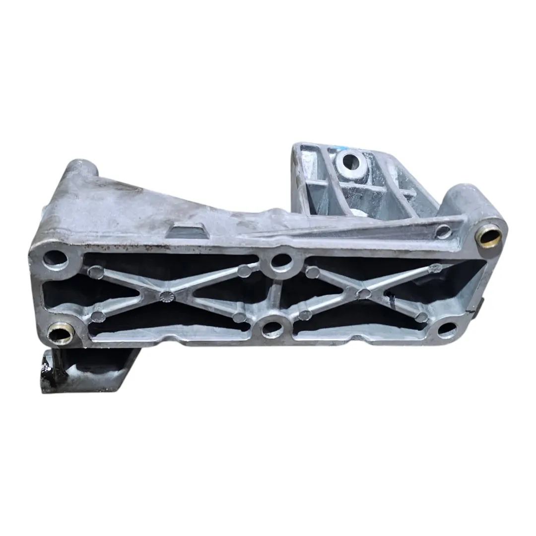 Suporte esquerdo coxim motor Iveco Daily 3.0 2024