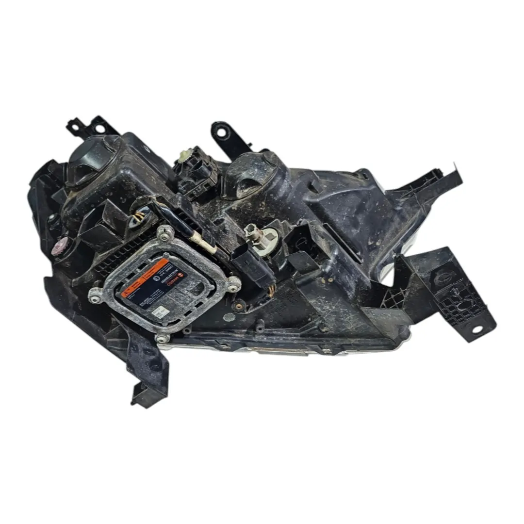 Farol dianteiro esquerdo com detalhe Ranger 3.2 LTD 2021 4x4