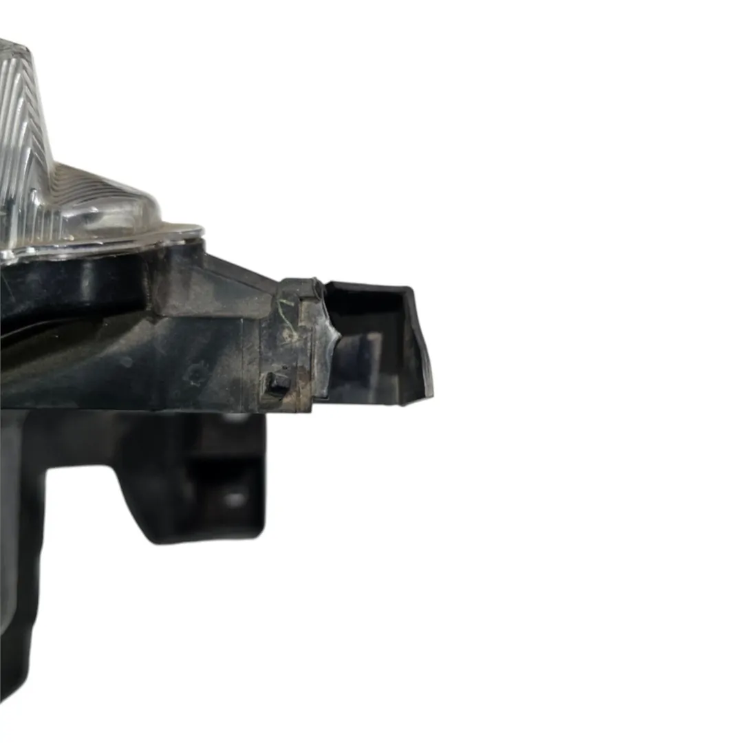 Farol dianteiro esquerdo com detalhe Ranger 3.2 LTD 2021 4x4