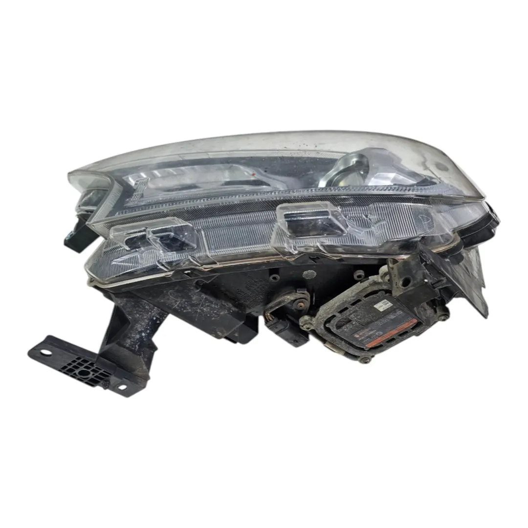 Farol dianteiro esquerdo com detalhe Ranger 3.2 LTD 2021 4x4