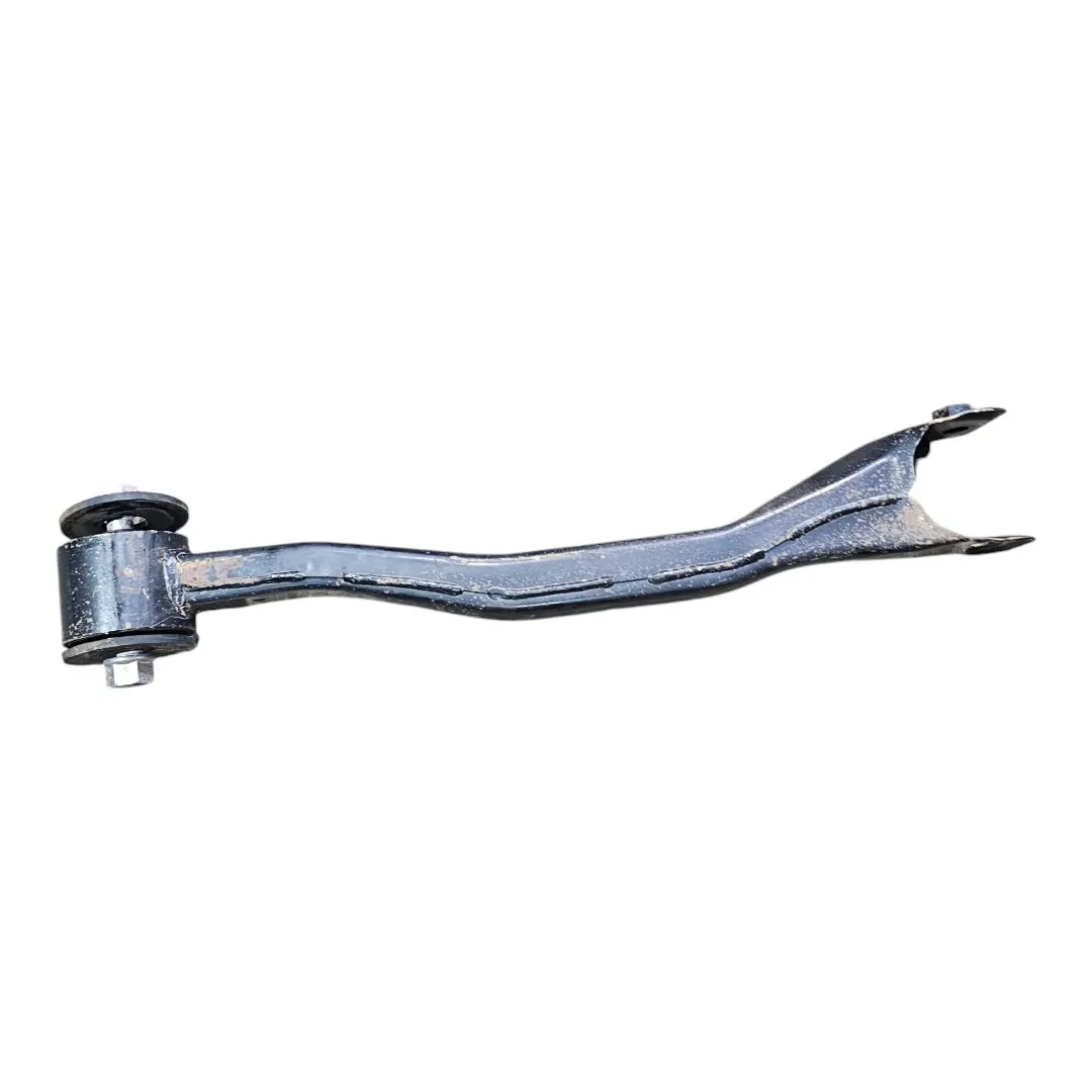 Tirante suspensão traseiro esquerdo Pajero HPE 2011 3.2