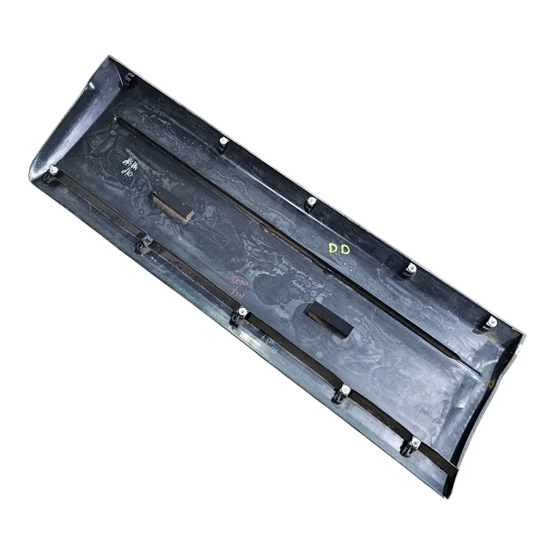 Friso porta dianteira direita Pajero 2011 3.2 com detalhes