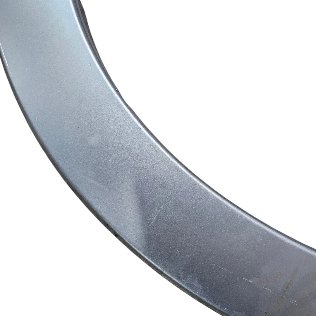 Alargador paralama diant esquerdo Pajero 2011 3.2 detalhes