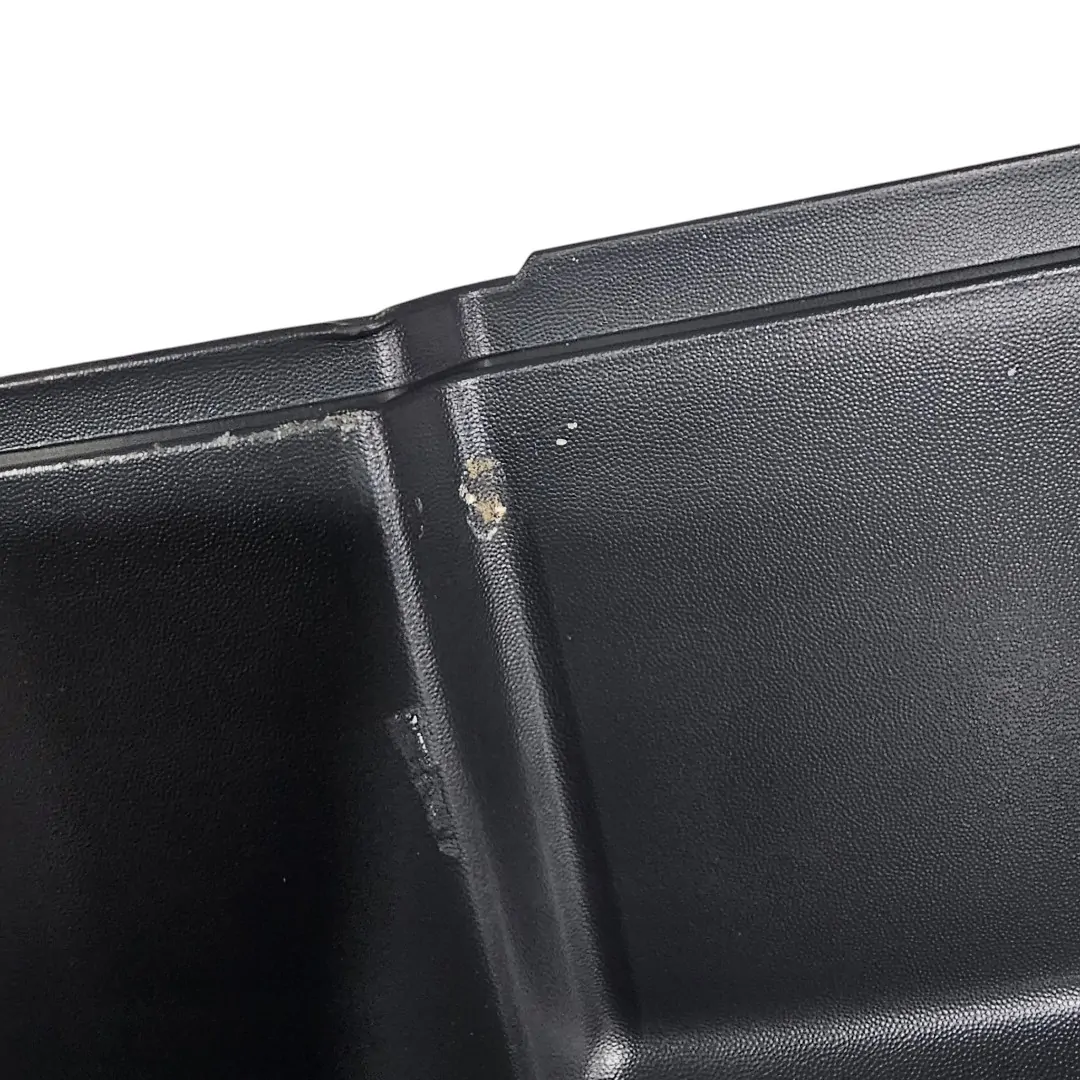 Moldura estepe traseira direita Pajero 2011 3.2 com detalhes