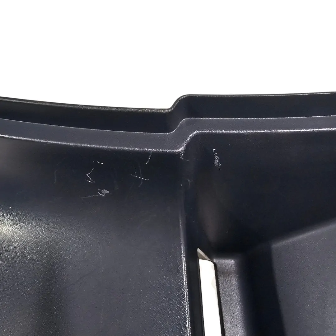 Moldura estepe traseiro esquerdo Pajero 2011 3.2 com detalhes