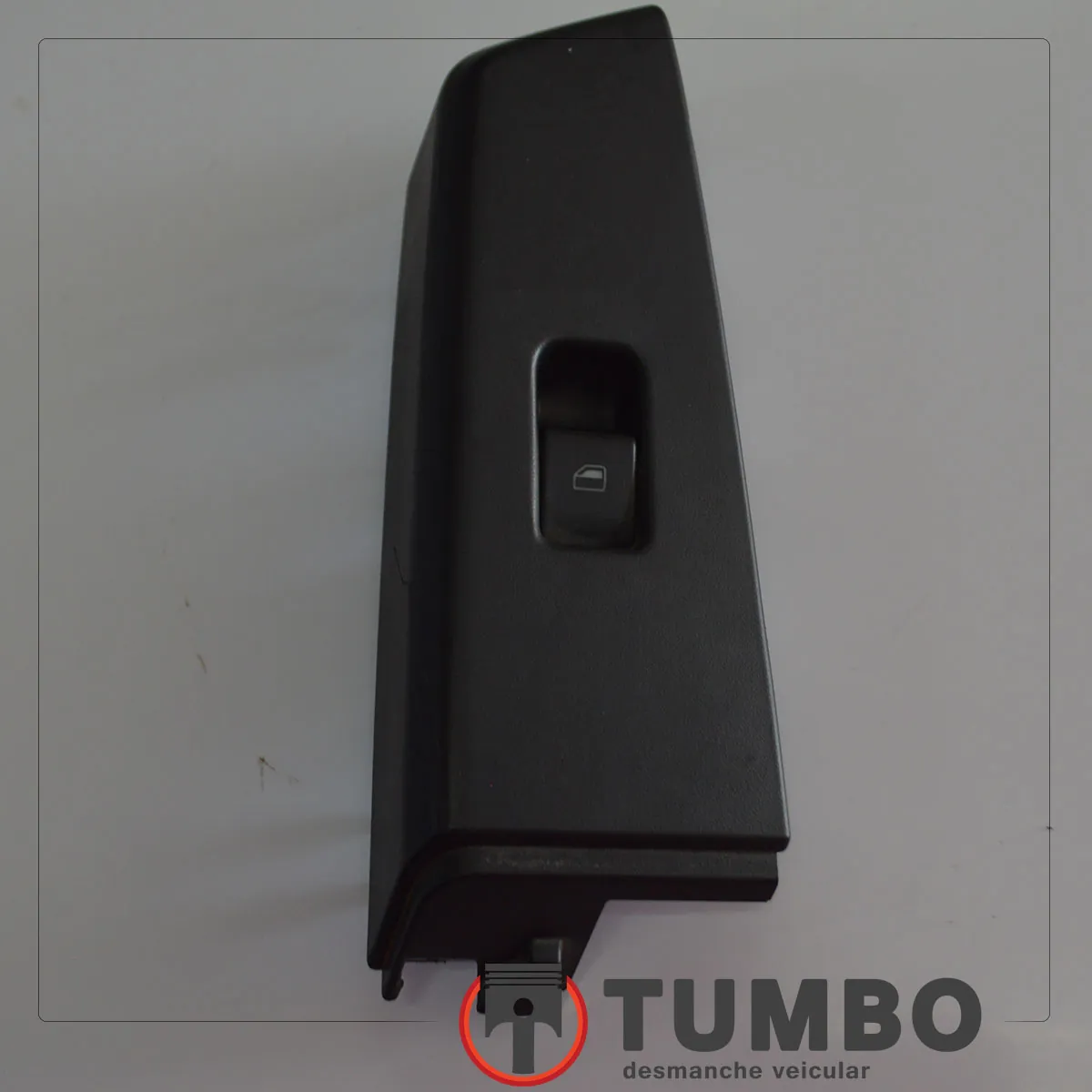 Botão do vidro traseiro direito do Spacefox 1.6 8v 2013
