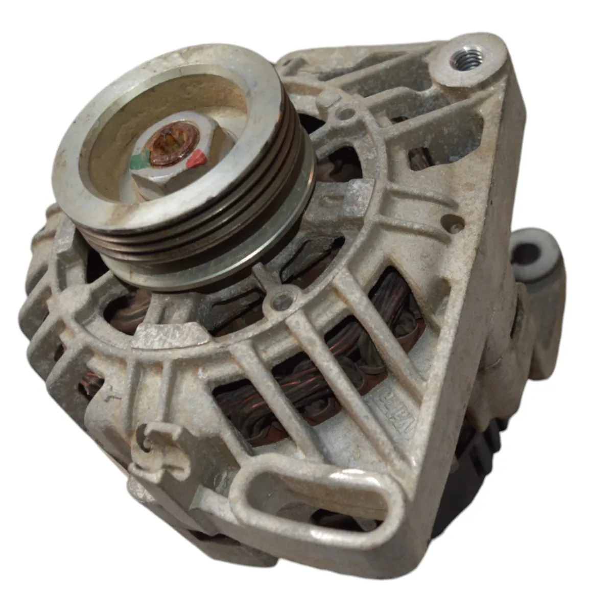 Alternador 231007440R Sandero 1.0 2013