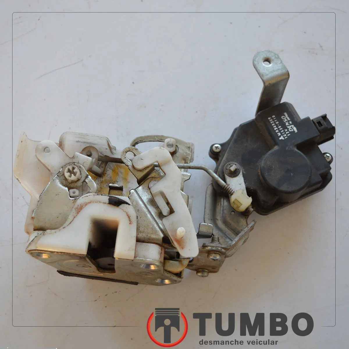 Fechadura elétrica traseira esquerda Pajero TR4 Flex 4x4