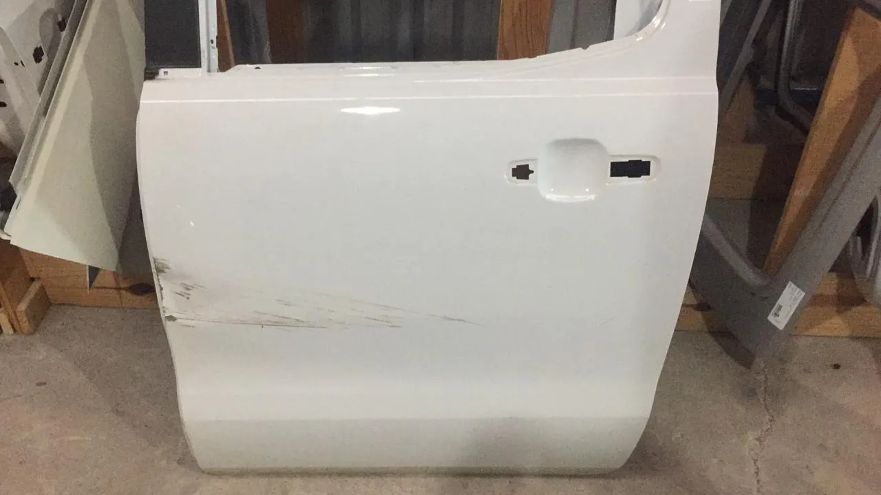 Porta traseira esquerda Ranger XLT 3.2 Automática 2018 c/ detalhe