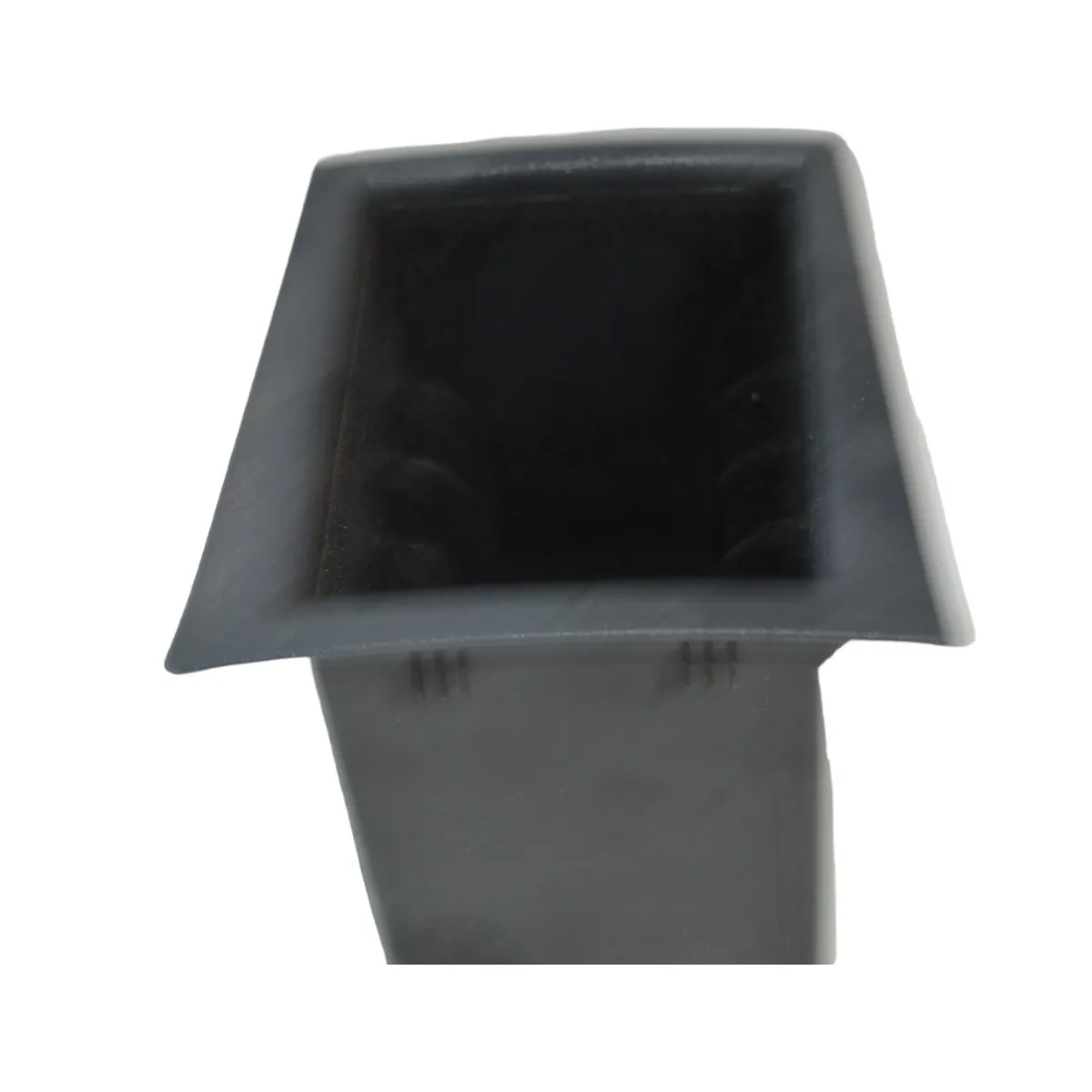 Porta trecos S10 e Blazer até 2011 com detalhe