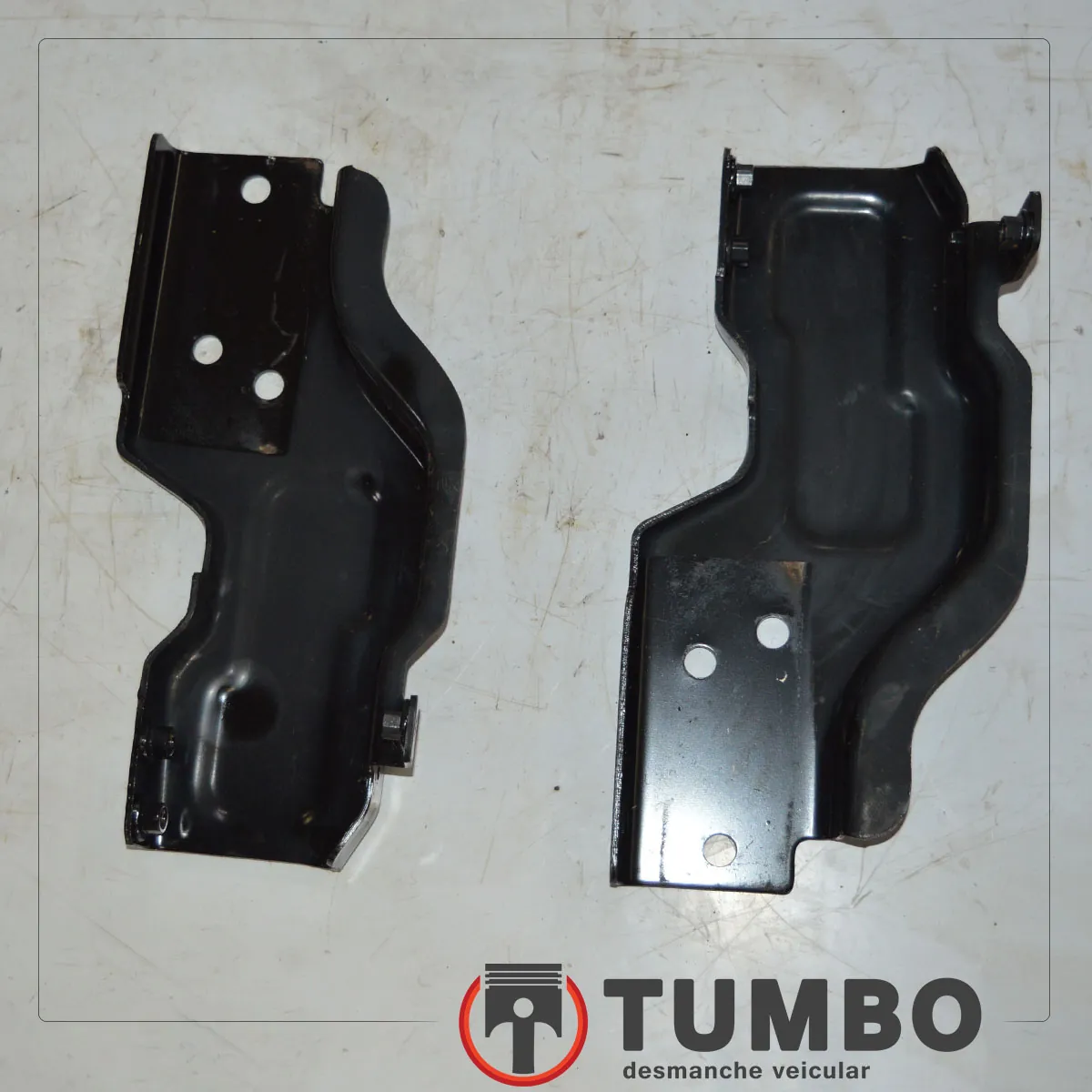 Par de suporte traseiro do parachoque Amarok 2015 biturbo 4x4 high