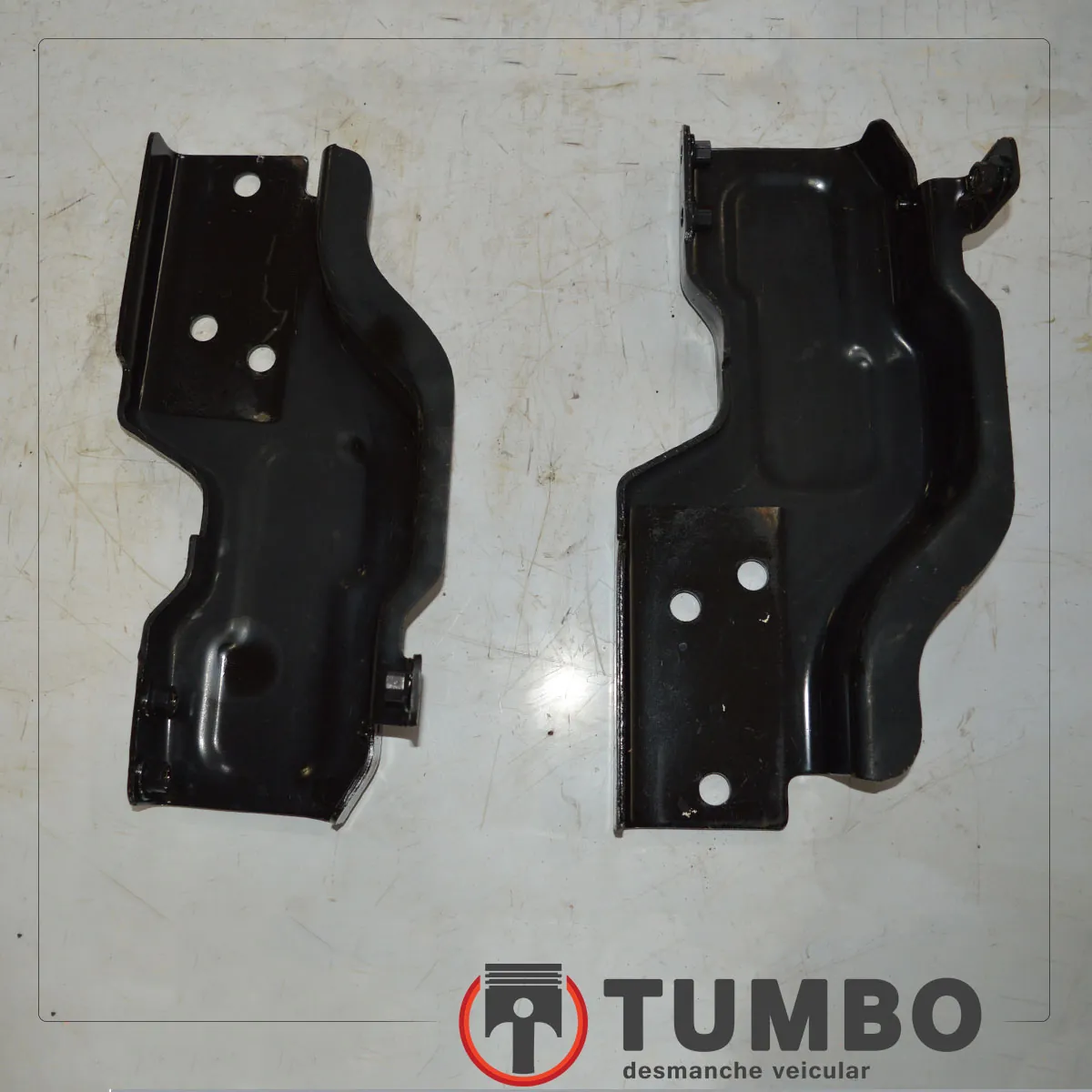 Par de suporte traseiro do parachoque Amarok 2015 biturbo 4x4 high
