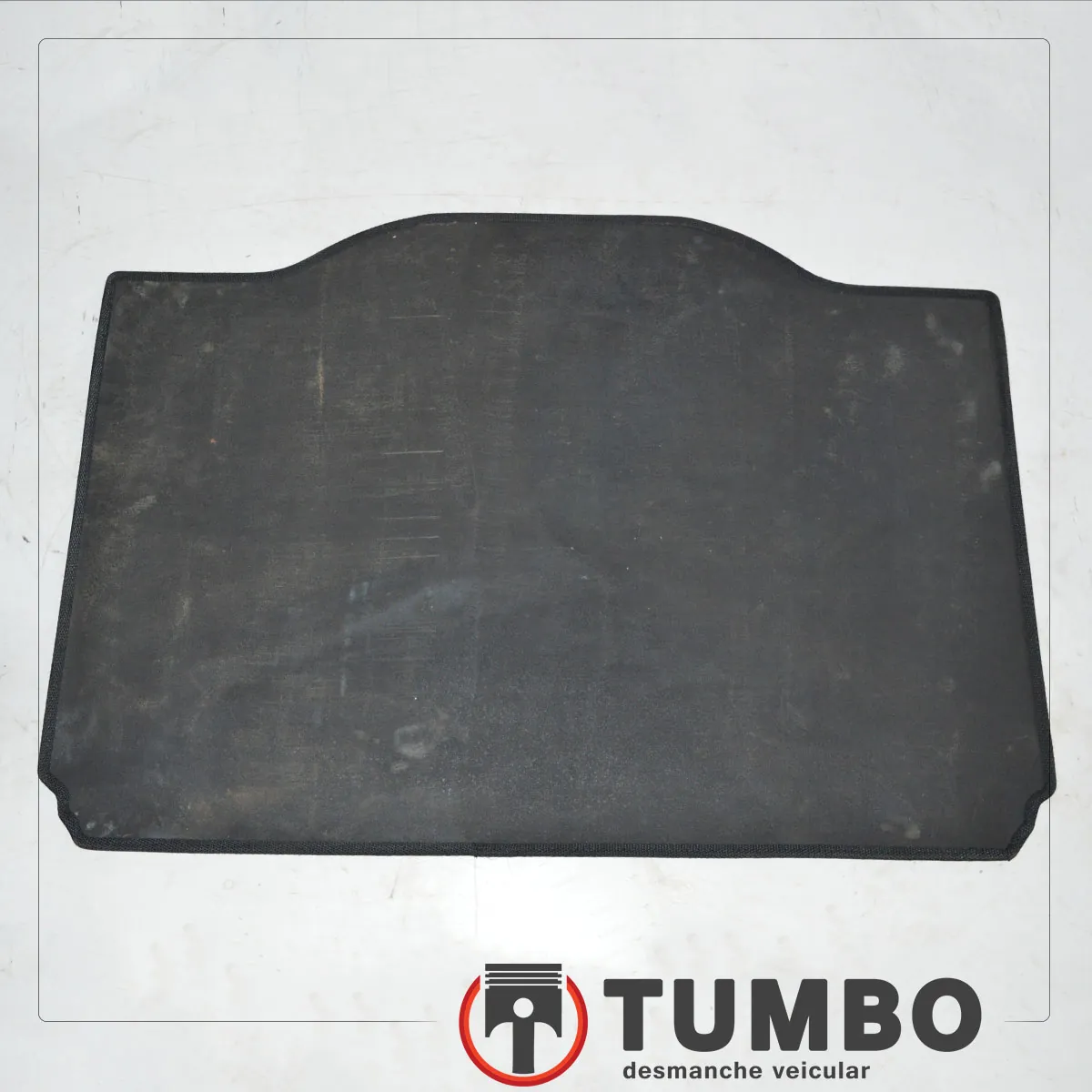 Carpete do porta malas Tracker LTZ 1.8 2014/...