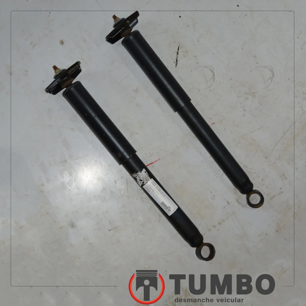 Par de amortecedor traseiro Hilux SW4 2011 3.0 4x4