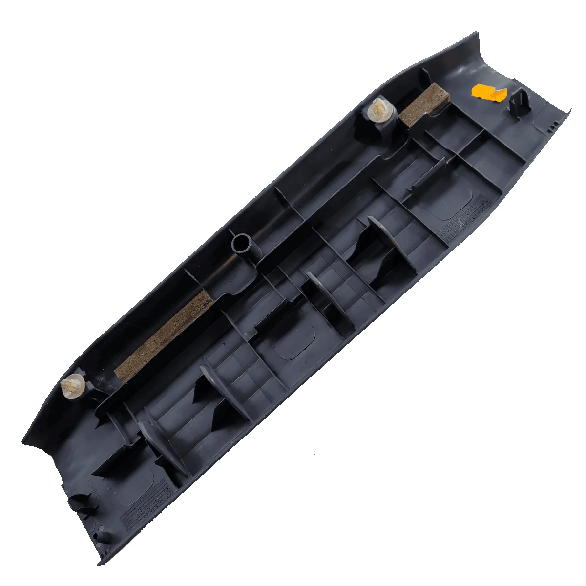 Soleira porta traseira esquerda Hilux 2012/... 3.0 171cv 4x4